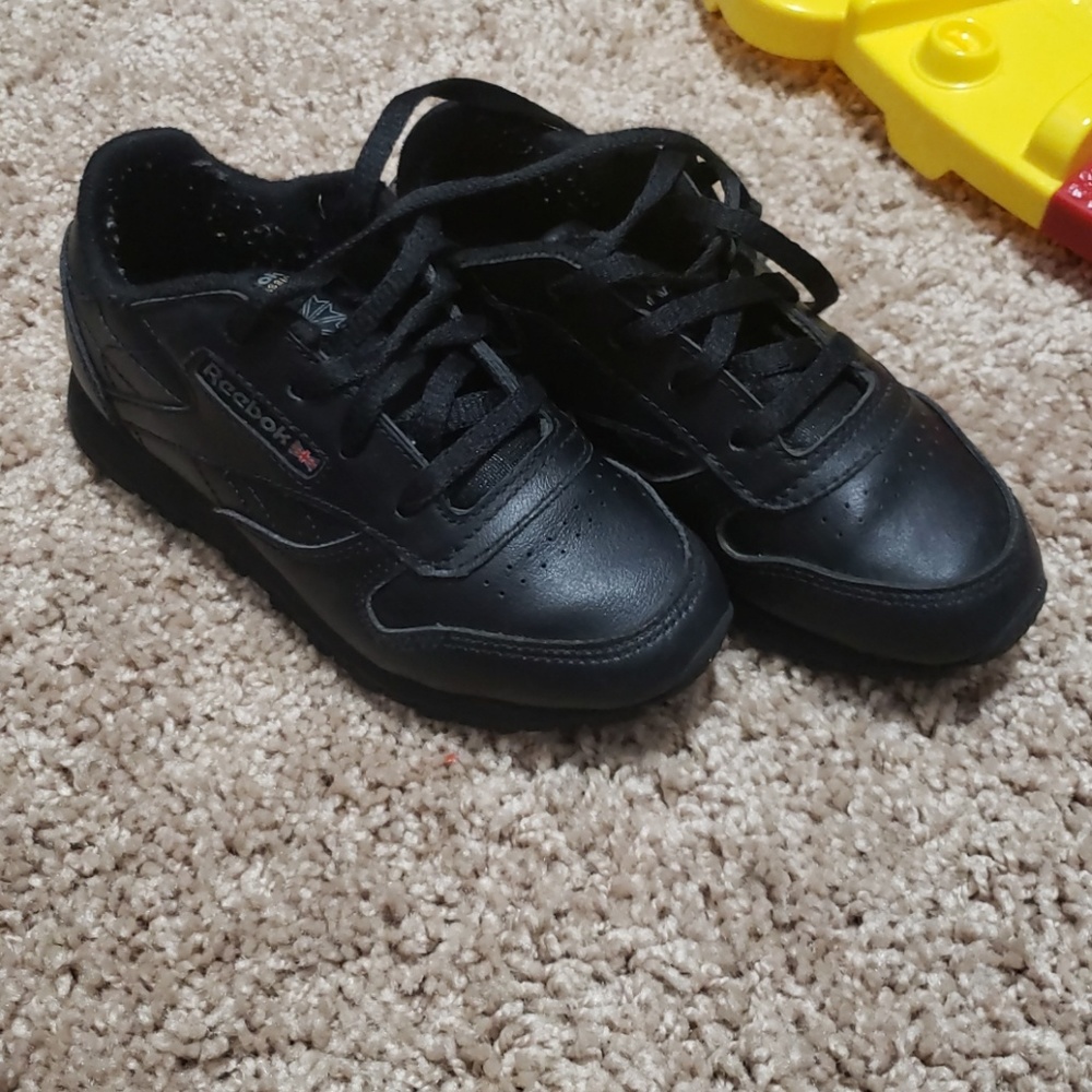 Black Reebok for boys